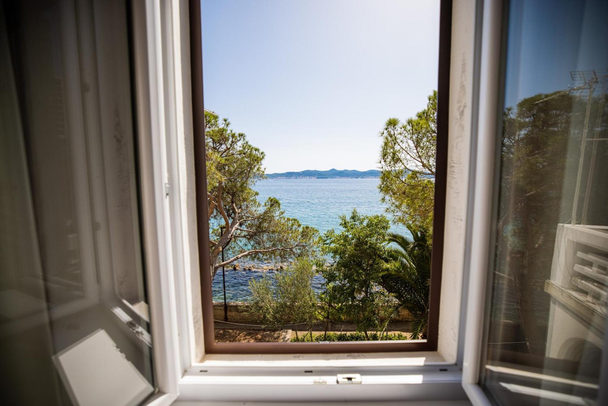 Zadar Center Beach Apartment - DIRECTLY ON THE SEA Zewnętrze zdjęcie